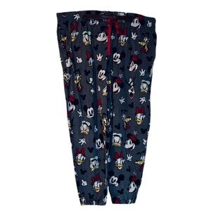 Women’s Pajamas Disney Mickey & Friends Size Large 16-18